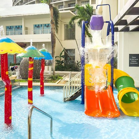 Lotte Hotel Guam Tumon Exterior photo